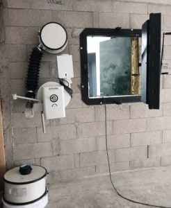 Trappe de secours ouverte avec système de filtration NRBC.