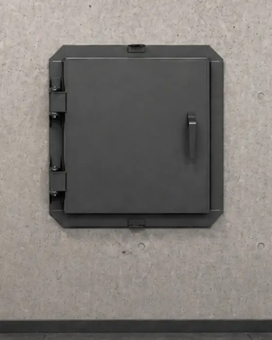 Trappe de sortie de secours, un élément indispensable d'un véritable bunker NRBC ou abri antiatomique.